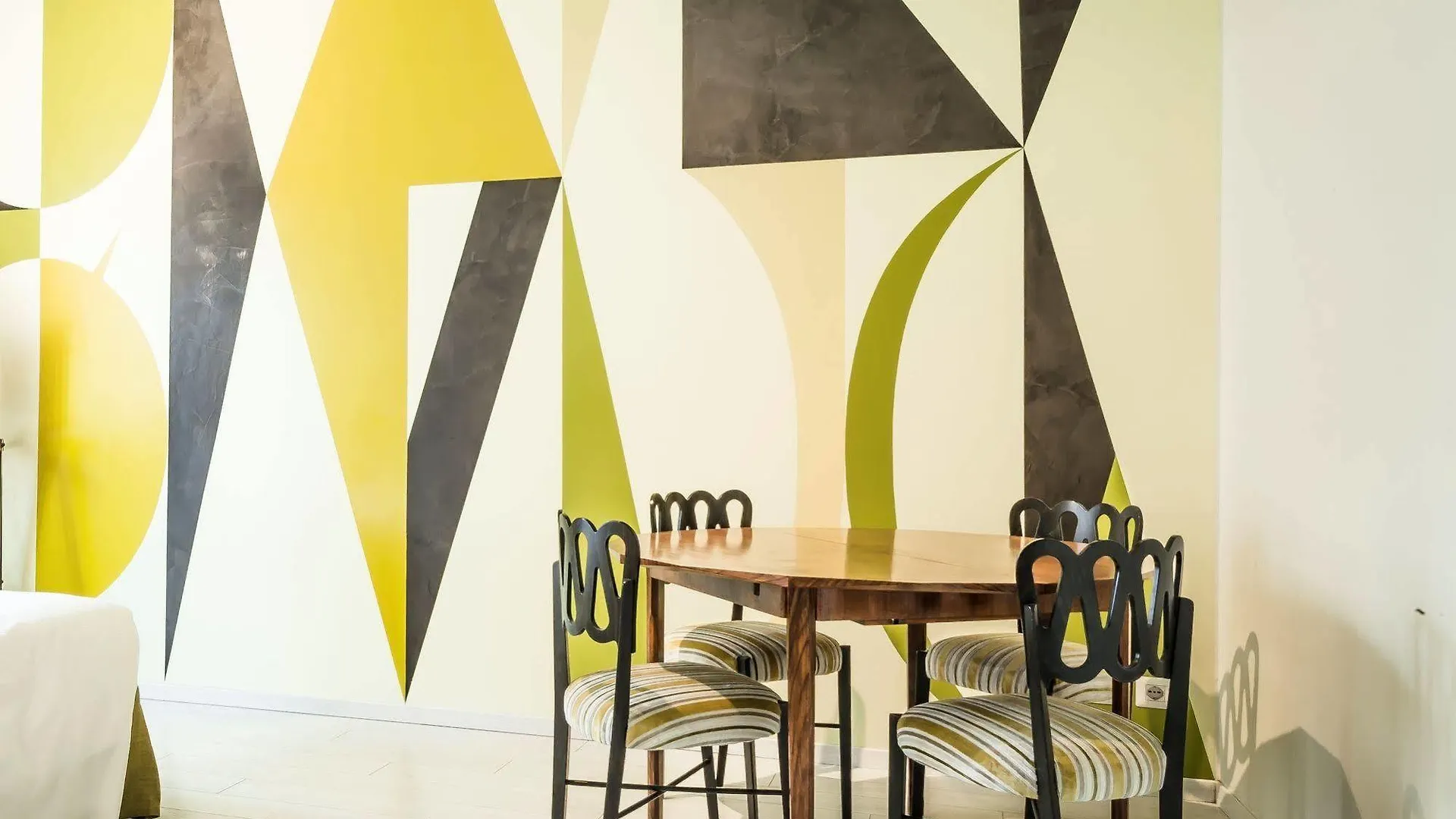 Brera Apartments In San Babila Milan