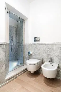 Brera Apartments In San Babila Milan