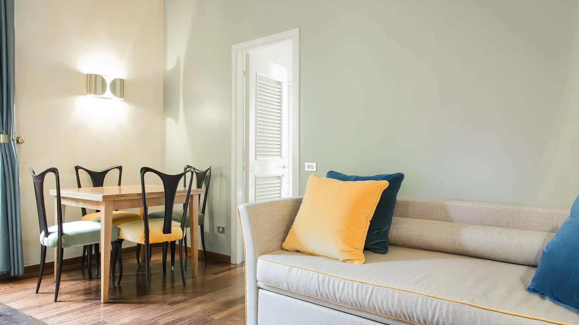 Brera Apartments In San Babila Milan