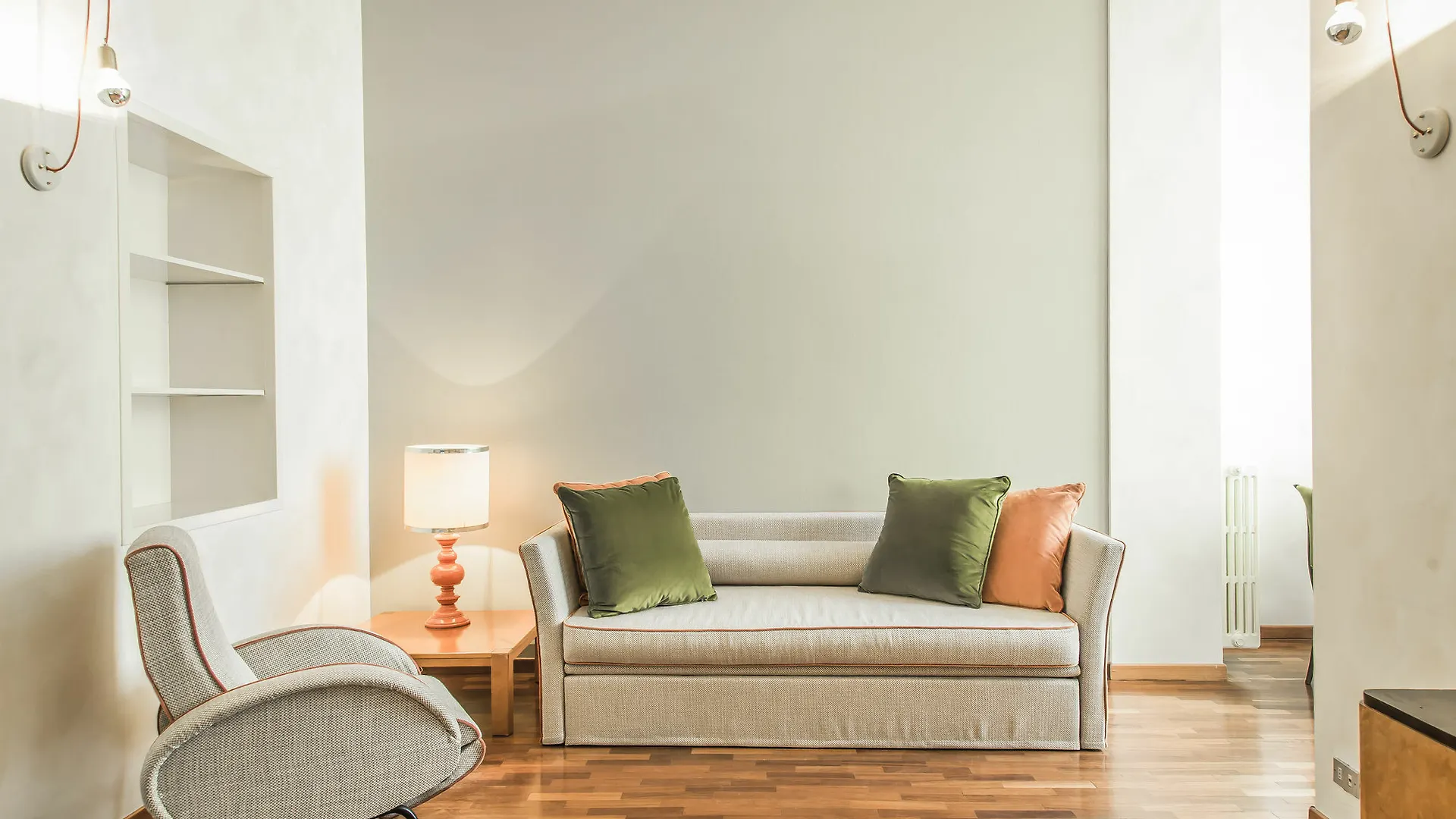 Brera Apartments In San Babila Milan